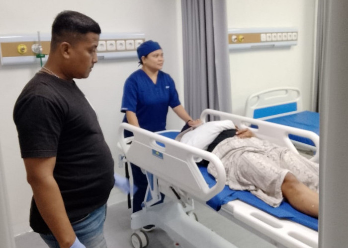 Dua Korban Laka Dilarikan ke Rumah Sakit,  Tingkatkan Kewaspadaan Berkendara Saat Jam Magrib