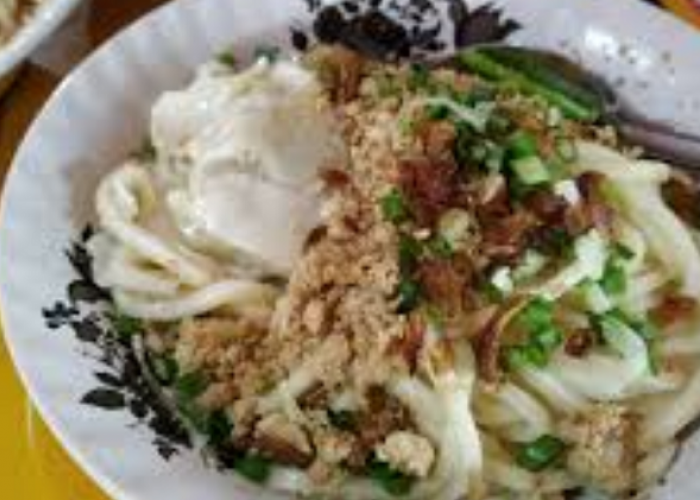 Menelusuri Jejak Rasa Mie Apong Sampurna untuk Makan Siang Lebih Selera