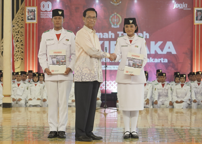 Pemda DIY Berikan Penghargaan dan Tabungan Pelajar untuk Paskibraka se-DIY