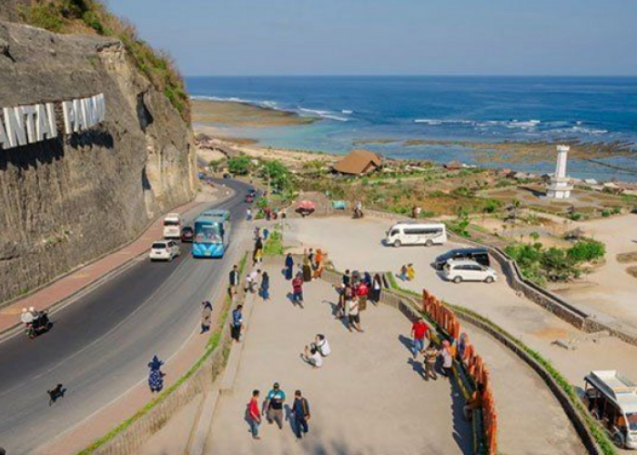 Menjelajahi Eksotisme dan Spiritualitas Pantai Pandawa di Awal 2026, Cek Info Lengkapnya Disini