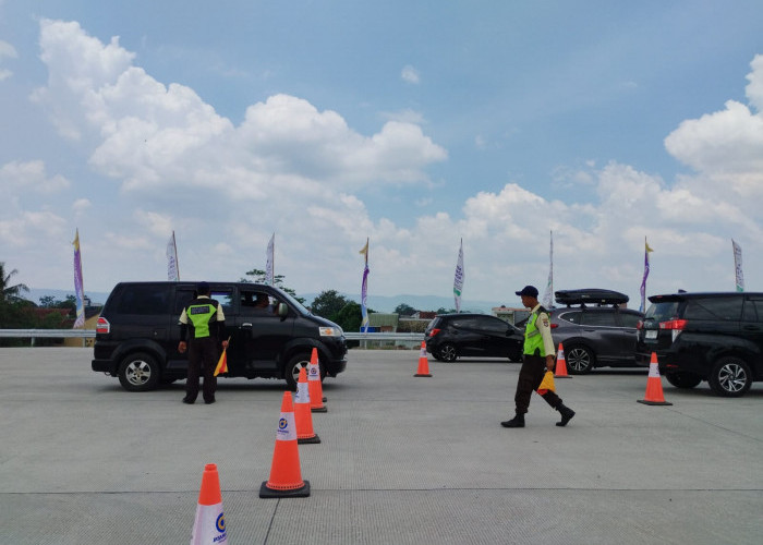 Arus Balik Mulai Melandai, Kendaraan di GT Purwomartani Turun 23,8 Persen