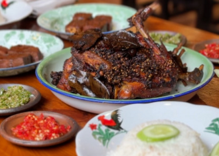 Wisata Kuliner Ayam Goreng Paling Enak di Bekasi untuk Makan Malam yang Menggoda