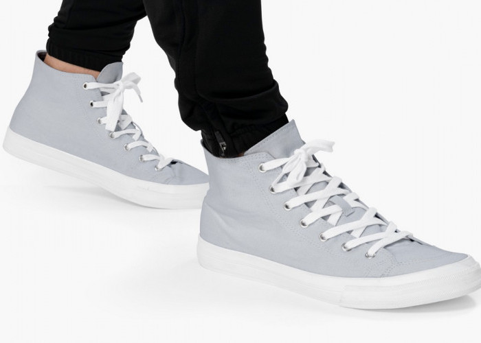 5 Pilihan Sepatu Sneakers Pria Keren dari Brand Terkemuka, Tonjolkan Aspek Visual Lebih Stylish
