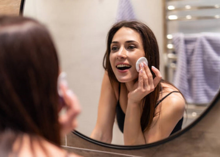 Langkah Mudah Cara Memutihkan Kulit Wajah? Kenali Manfaat dan Cara Penggunaan Kandungan AHA pada Skincare
