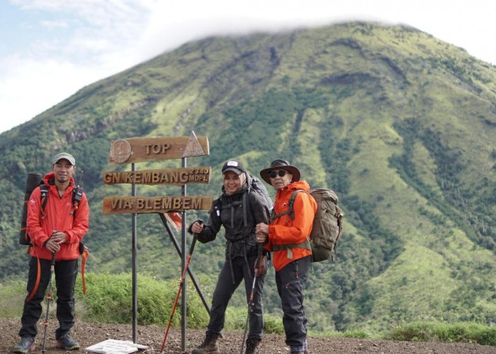 Mendaki Wisata Terbaru 2024 Gunung Anak Sindoro? Sebutan Unik Gunung Kembang Wonosobo Simak Ulasan Berikut Ini