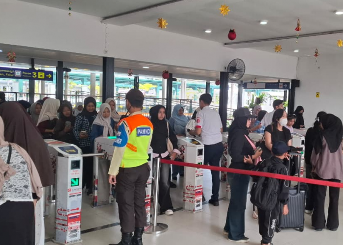 Angkutan Nataru 2025/2026, KAI Commuter Yogya Layani 275 Ribu Penumpang dalam 8 Hari
