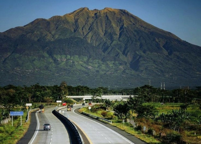 Viral! Ini 7 Tol dengan Pemandangan Terindah di Indonesia, Melewatinya Berasa Liburan!