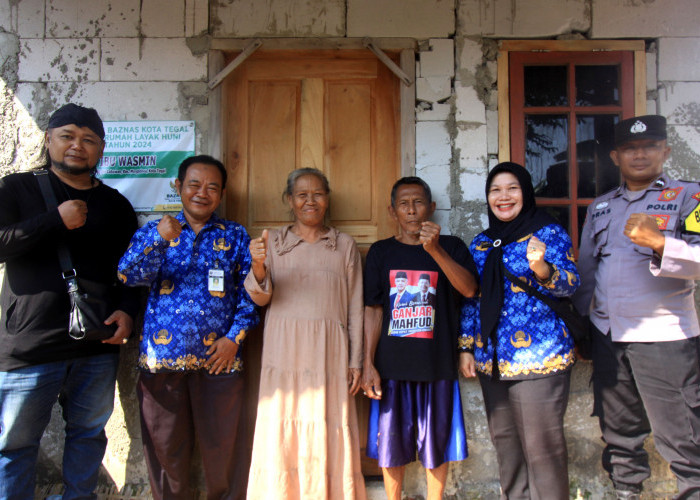 Warga Cabawan Kota Tegal Gotong Royong Bantu Pembangunan Rumah Wasmin