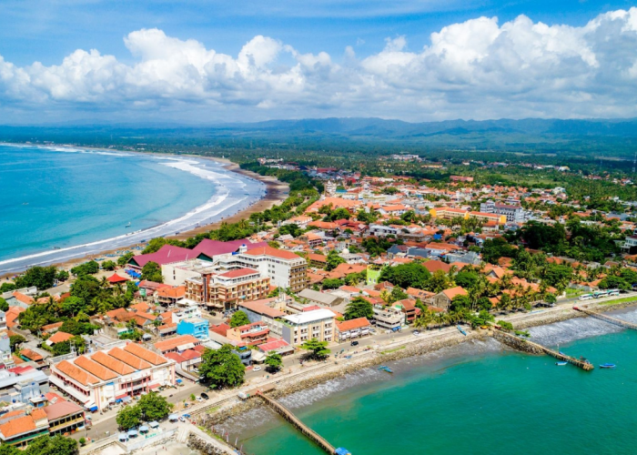 Eksplorasi Keindahan Pesisir Pantai Eksotis dan Surga Bawah Laut
