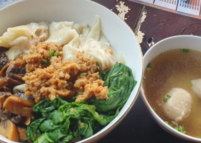 Menjelajahi Cita Rasa Wisata Kuliner Siang Hari di Kawasan Pasar Gede Solo