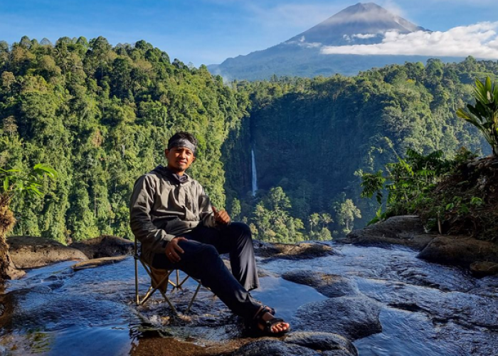 Menemukan Ketenangan Jiwa di Air Terjun Kapas Biru Lumajang, Surga Tersembunyi di Lereng Semeru