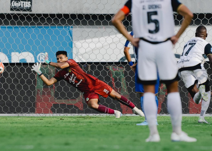  PSIM vs Persija Berakhir Imbang 1-1, Cahya Supriadi Jadi Tembok Kokoh di Bali