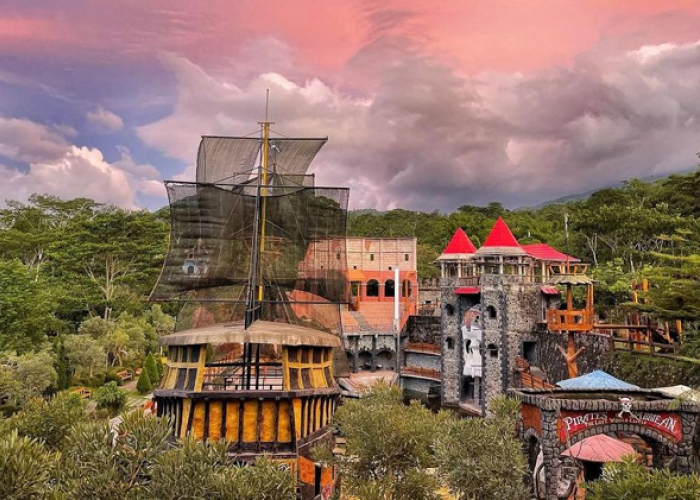 Menjelajahi Keajaiban Kastil di Kaki Merapi The Lost World Castle Jogja untuk Libur Lebaran