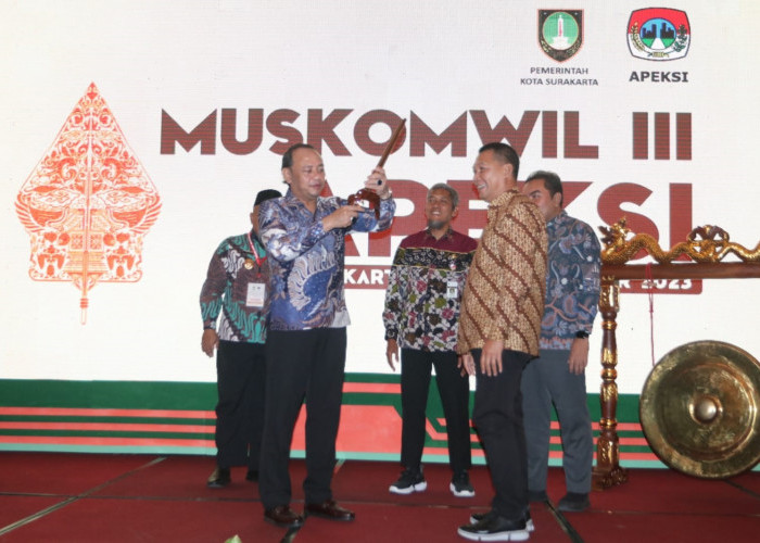 Muskomwil III APEKSI di Solo, Wali Kota Tegal Dedy Yon Pamitan ke Anggota