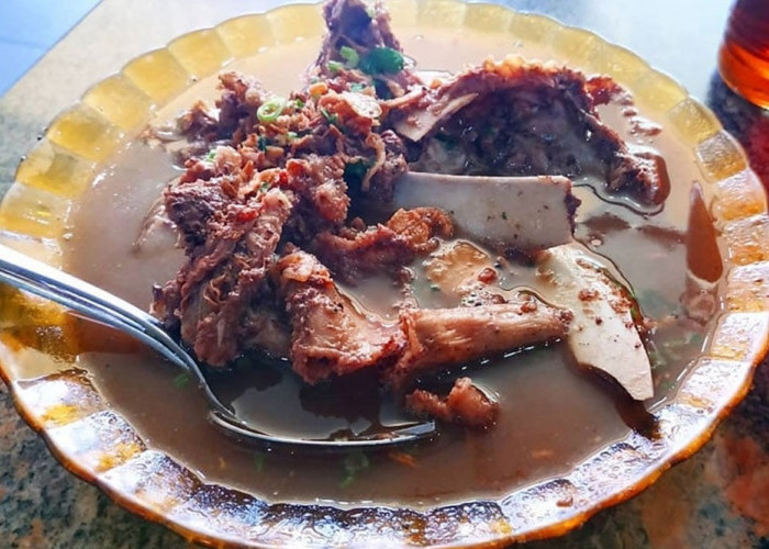 5 Rekomendasi Kuliner Legendaris Makassar, Cita Rasa Kelezatannya Sulit Dilupakan