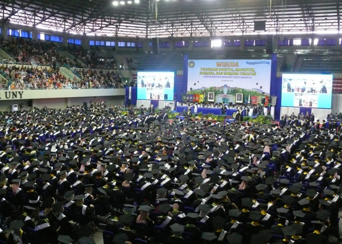 Ratusan Wisudawan UNY Raih Cumlaude, 29 Lulusan Sabet Summa Cumlaude