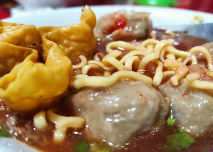 Daftar Kuliner Bakso Terenak di Surabaya dengan Kuah Gurih dan Daging Kenyal yang Nagih