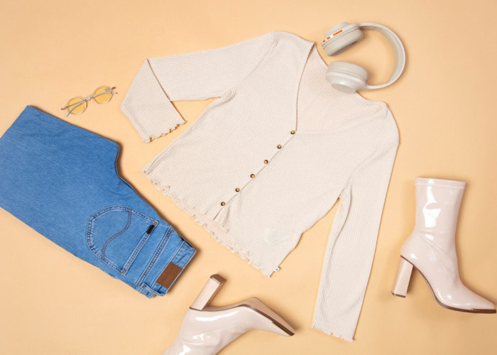 7 Item Fashion Basic Wanita untuk Padu Padan Outfit yang Menarik, Wajib Kamu Miliki
