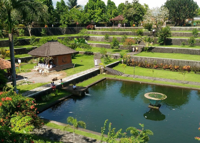 Pesona Memukau Para Wisatawan, Simak 7 Destinasi Wisata Seru di Mataram Tahun 2025, Cek Info Lengkapnya Disini