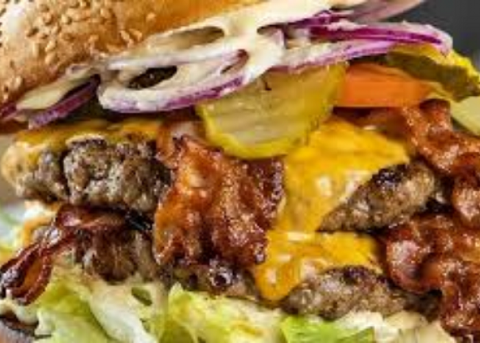 Surga Kuliner Malang, Ini Daftar Burger Juara dengan Patty yang Melimpah