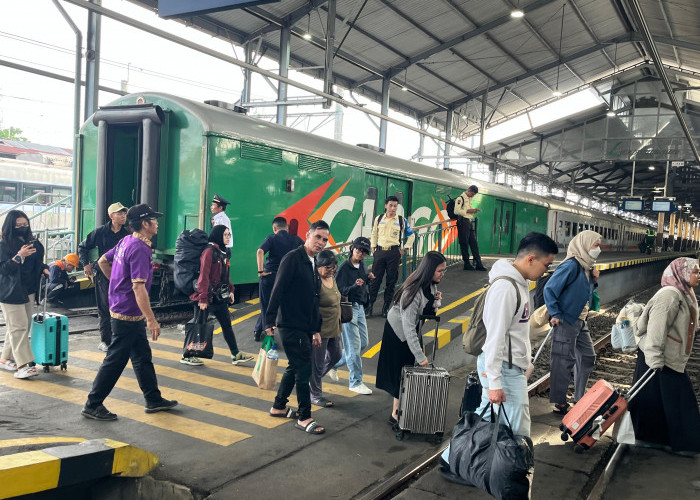 KAI Daop 6 Yogyakarta Siapkan 383 Ribu Kursi Selama Angkutan Nataru 2025/2026