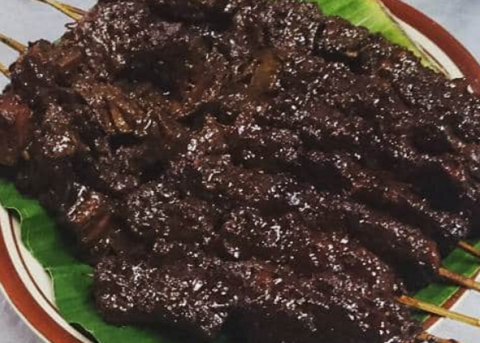 Sate Kerbau Paling Enak di Kudus, Daging Super Empuk dengan Bumbu Legendaris