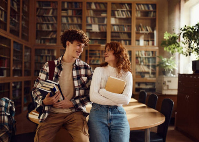 Ide Outfit untuk Library Date yang Nyaman dan Stylish, Siap Bikin Momen Makin Berkesan