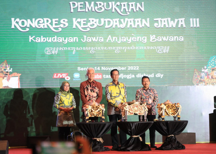 Bareng Sri Sultan Hamengkubowono X, Ganjar Pranowo Buka Kongres Kebudayaan Jawa III