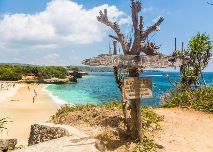 Nusa Lembongan Bali Destinasi Wisata Terbaru 2024 Banyak Dikunjungi Saat Libur Lebaran