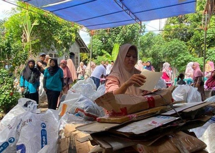 Warga Ringinharjo Mulai Olah Sampah Melalui Bank Sampah, Dukung Bantul Bersih Sampah 2025