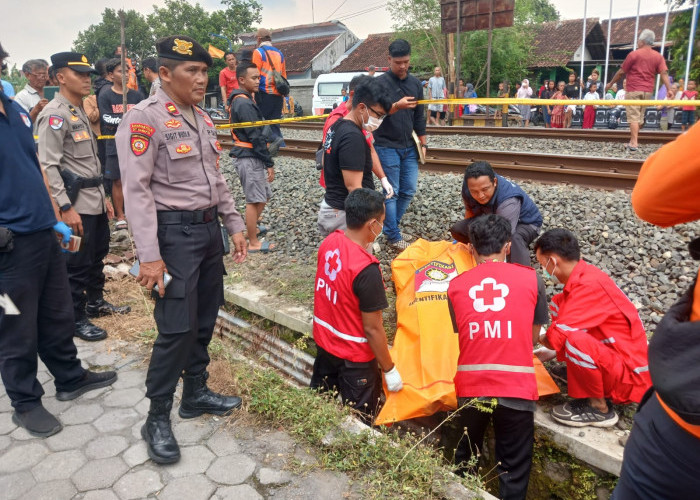 Menyeberang Rel, Lansia di Bantul Meninggal Tertemper Kereta