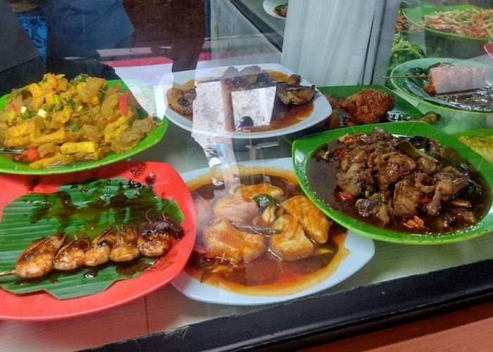 Kuliner Malam Warung Indonesia Favorit Wisatawan di Kuta Bali yang Paling Patut Dicoba