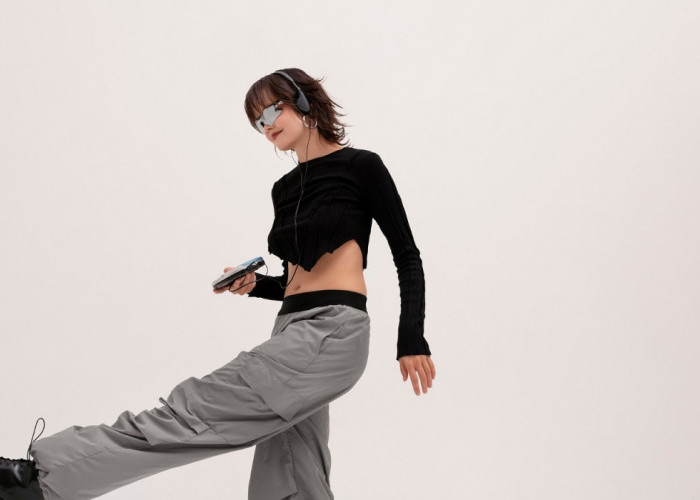 Apa Itu Outfit Gaya Y2K Style? Simak Penjelasan dan Ide Padu Padan Terbaiknya Disini