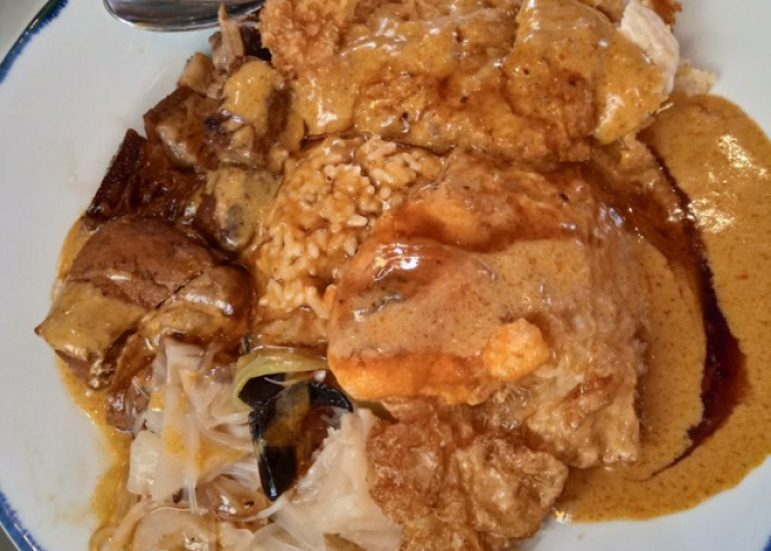 Destinasi Kuliner Viral yang Wajib Masuk Bucket List di Pasar Tunjungan Surabaya