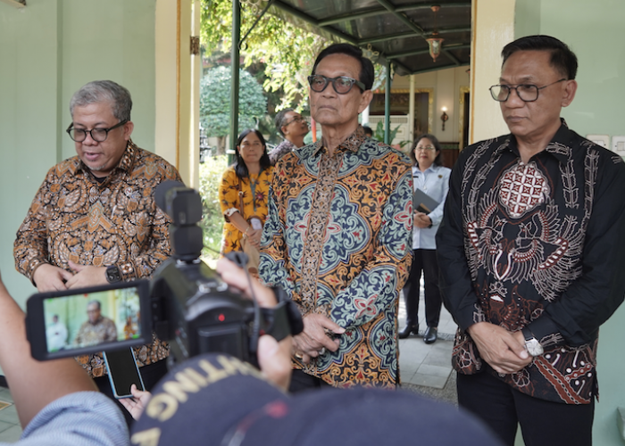Soroti Bantaran Sungai, Sri Sultan dan Fahri Hamzah Bahas Masa Depan Permukiman Yogyakarta