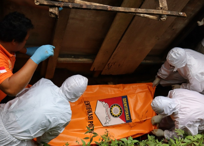 Gadis Remaja Ini Awalnya Dikabarkan Hilang, Lalu Ditemukan Terkubur di Belakang Rumah Warga Setelah 10 Hari