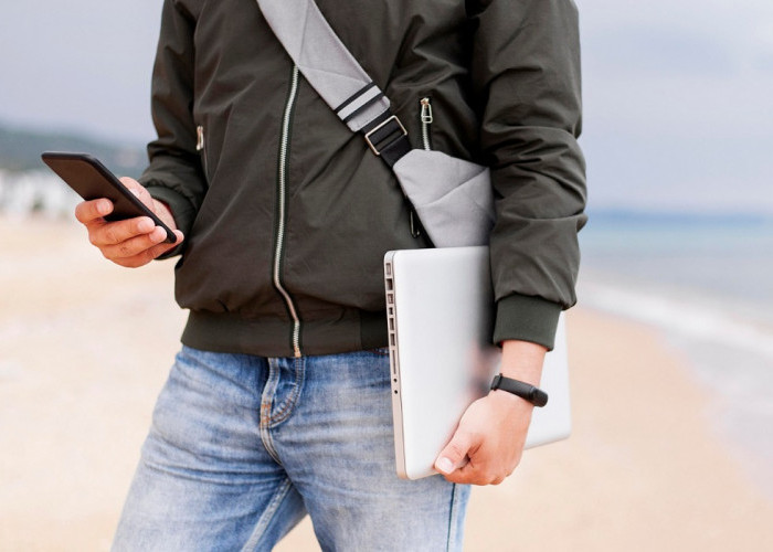 Akomodasi Segala Kebutuhan, Inilah 4 Rekomendasi Crossbody Bag Terbaik untuk Kombinasi Gaya Menarik