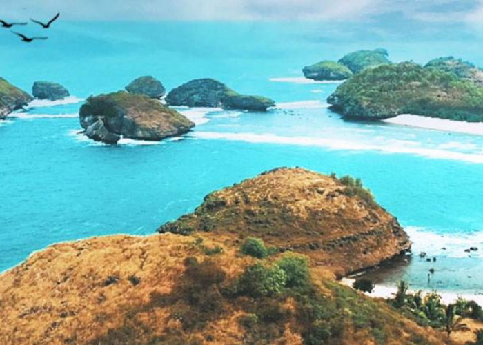 Keindahan Eksotisme Pantai Watukarung, Surga Peselancar Dunia di Pesisir Selatan Jawa