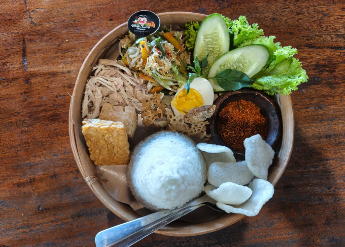 Menu Tradisional Sego Wiwit, Kuliner Masyarakat Agraris Jawa Yang Kini Digemari Anak Muda