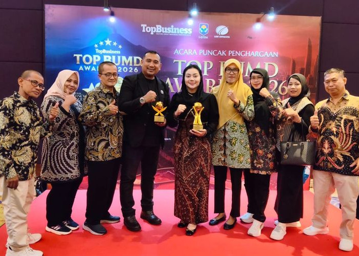 Performa Bisnis Positif, BPR Bank Brebes Boyong BUMD Awards dan The Asian Post Best Regional Champion