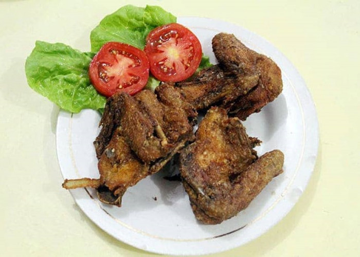 5 Rekomendasi Ayam Goreng Enak di Malang dengan Sambal Sedap Mantap, Coba Disini