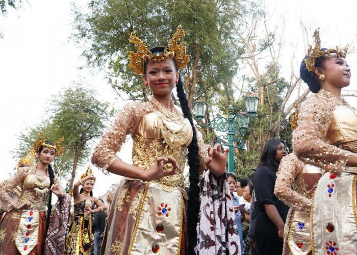 Pawai Ekosistem Malioboro Pertama Kali Digelar, Komunitas Onthel hingga Andong Meriahkan Road to WJNC