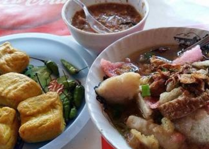 Daftar Soto Sokaraja Paling Enak di Banyumas dengan Keunikan Sambal Kacang Spesial