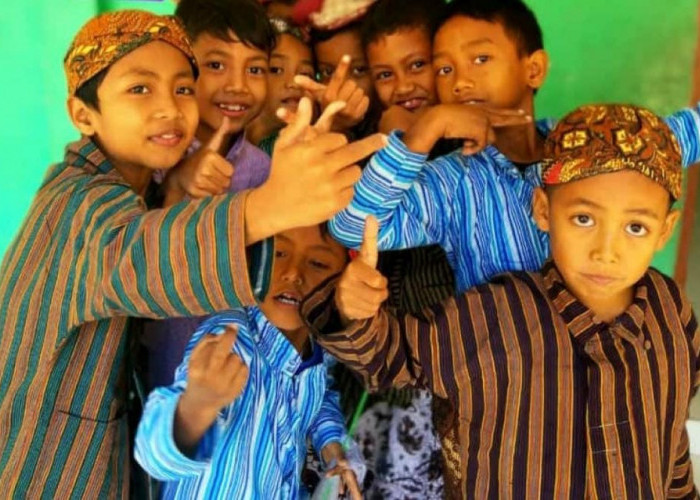 Kamis Pon, Saat Yogyakarta Mengenakan Identitas Budayanya