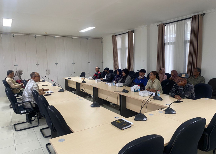 Pedagang Kios Sudirman Mengadu ke DPRD, Tolak Relokasi ke Pasar Terban