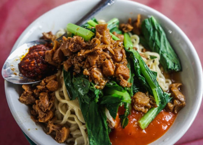 Rekomendasi Tempat Makan Mie Ayam Enak di Jogja, Porsinya Bikin Kenyang