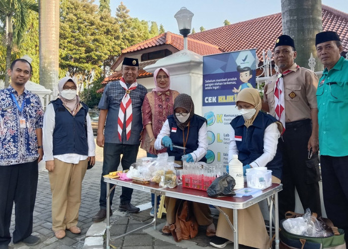 BPOM Semarang dan Saka POM Pramuka Awasi Jajanan Takjil di Kota Tegal