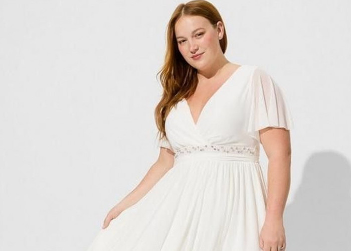 Tampil Anti Minder, Inilah Model Long Dress untuk Orang Gemuk Agar Terlihat Langsing