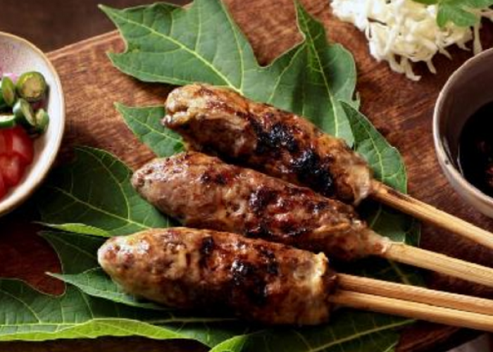 Sate Buntel Khas Solo Legendaris di Jakarta Selatan, Ternyata Ini Alasannya Selalu Ramai Pengunjungnya