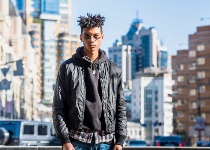 7 Model Outerwear Unisex dengan Desain Paling Kece dan Stylish Tahun 2025, Simak Ulasan Lengkapnya